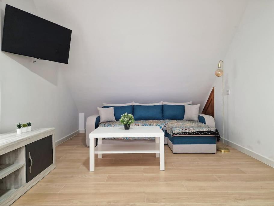 Encantador Duplex Para 6 A 1 Minuto De La Playa Benalmadena Exterior photo
