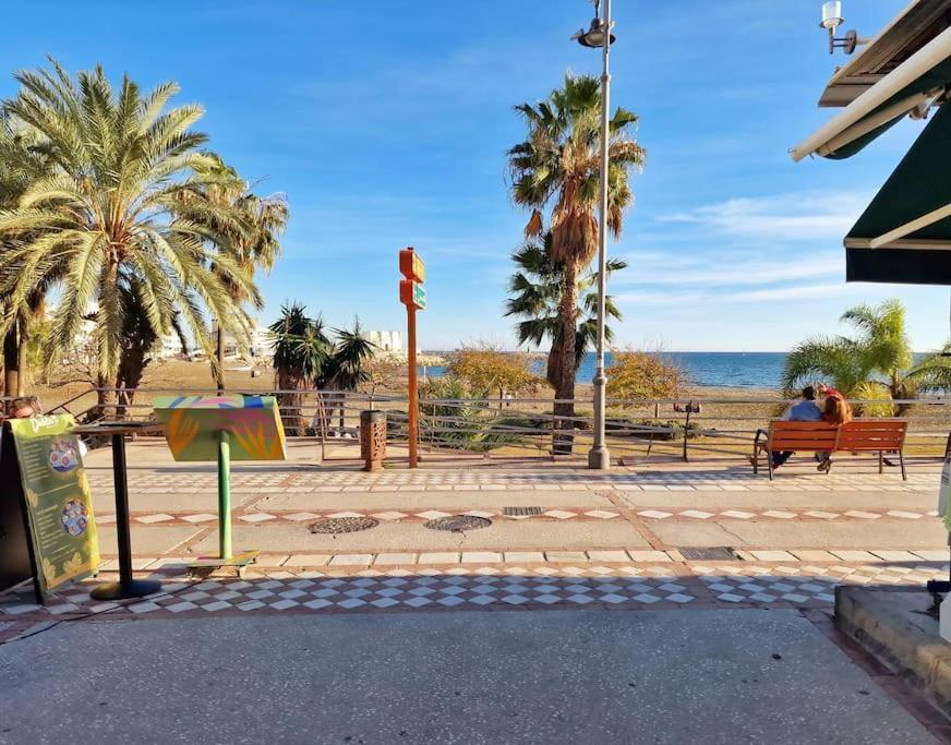 Encantador Duplex Para 6 A 1 Minuto De La Playa Benalmadena Exterior photo